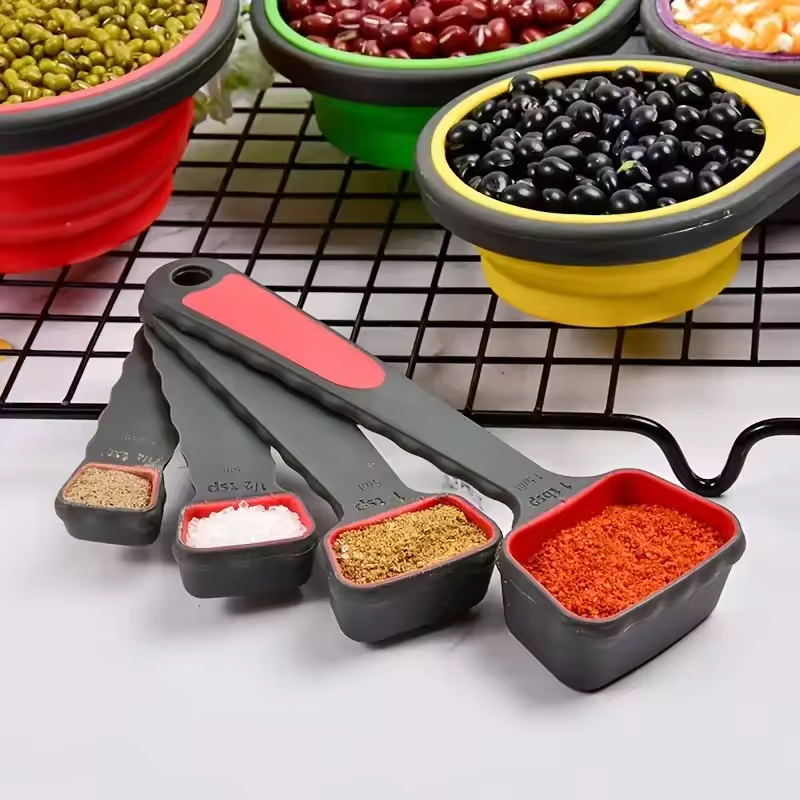 Ouvre-boite rapide 4 en 1 en caoutchouc avec Lot de 4 cuillères doseuses pliables – Image 3