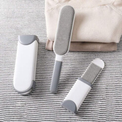 Alternative view of Brosse vêtement anti-peluches et poils