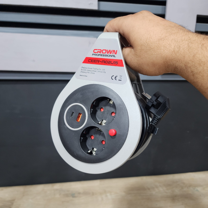 Enrouleur de Câble 2 ports + USB (A et C) 7m Crown 3000W A02U15 – Image 3