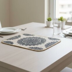 Alternative view of Tapis sous-plat rectangulaire décoré FIRLA