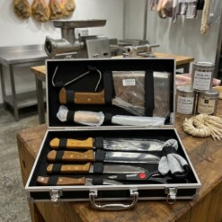 Mallette couteaux de boucher 5pcs Manche bois avec Aiguiseur Gants Ciseau Crochet