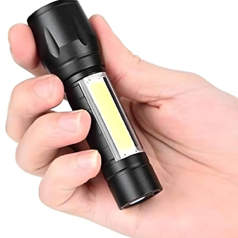 Mini Lampe de poche Rechargeable avec LED Ultra Lumineuse en Aluminium – Image 6