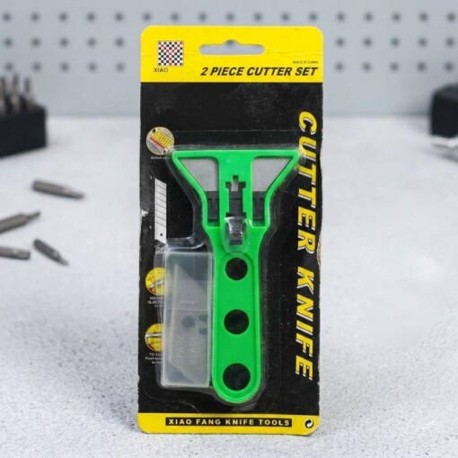 Grattoir Cutter avec Lame de Rechange Bricaillerie