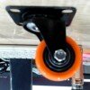 Roues pivotantes en acier Orange PM